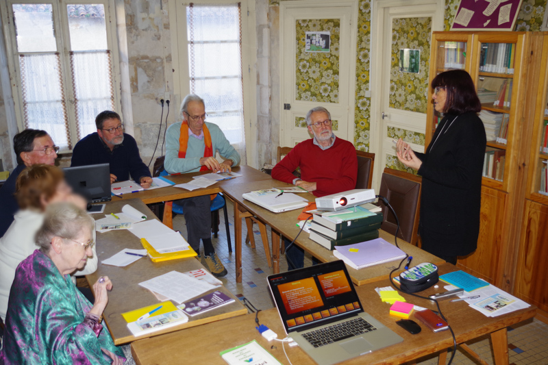  stage Stage au centre culturel Kvinpetalo, à Bouresse